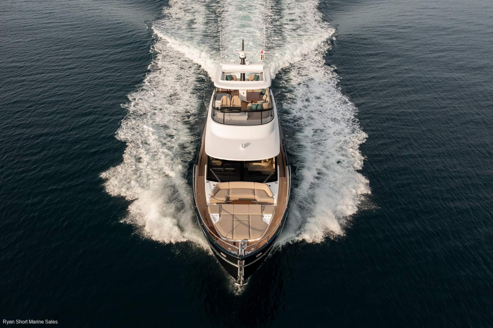 Azimut Magellano 60