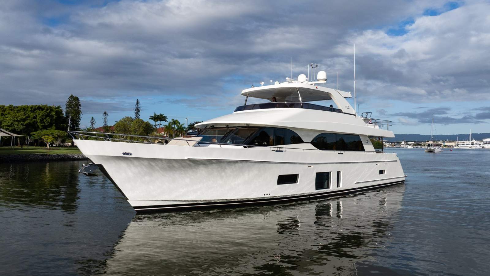 Ocean Alexander 85