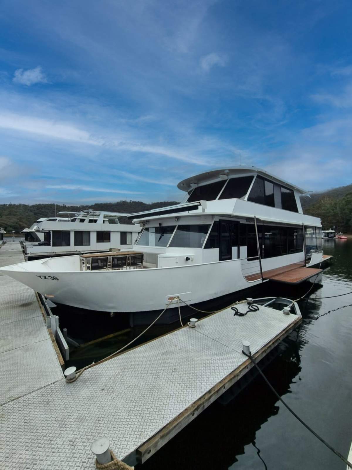 Caribbean SORRENTO:Eildon Houseboat - Sorrento