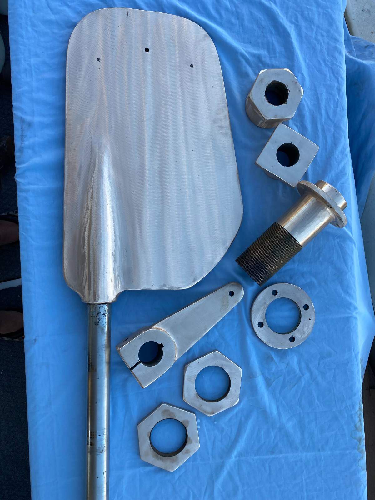 Twin Rudder Assembly