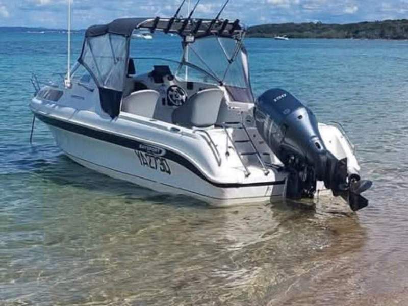 Baysport 640 Sports Only 40 hours on engine