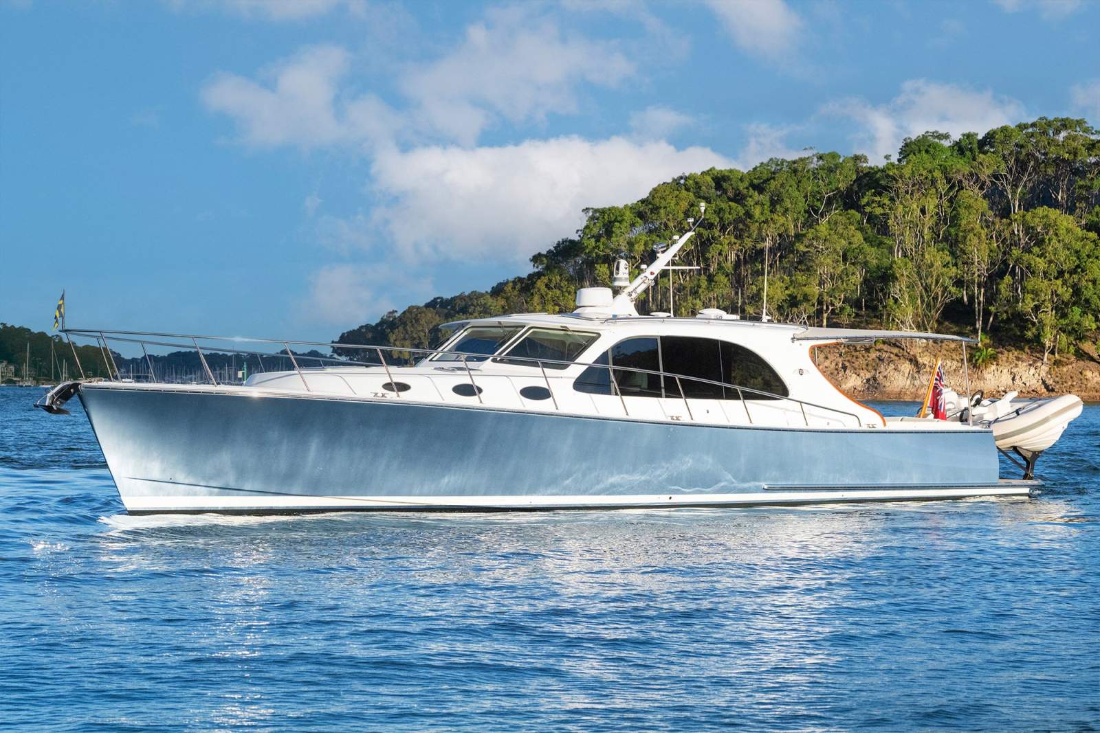 Palm Beach Motor Yachts 50 Sedan