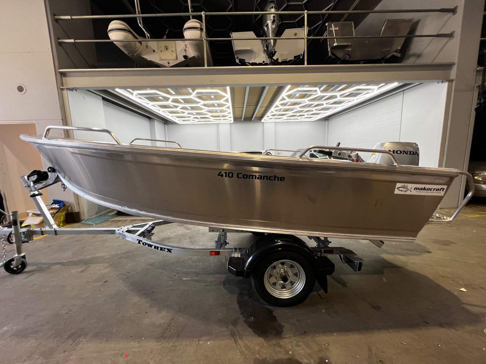 New Makocraft 410 Comanche