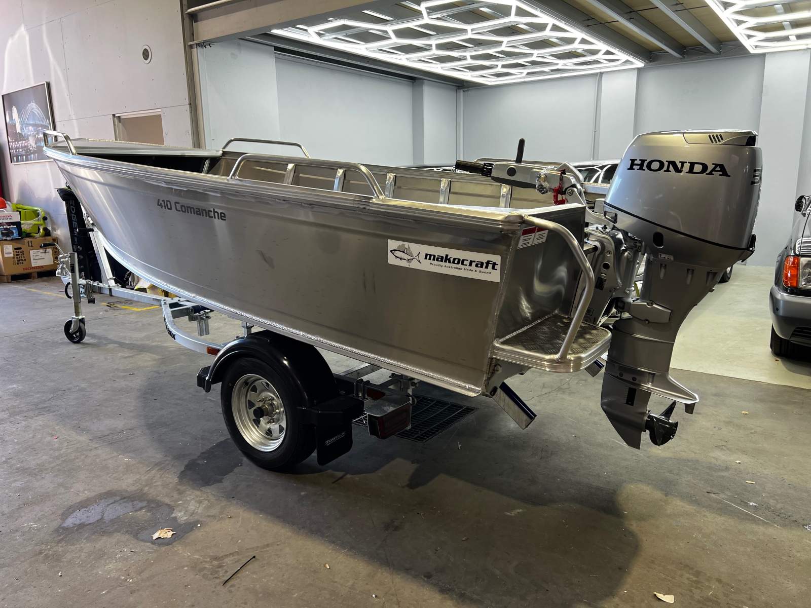 New Makocraft 410 Comanche