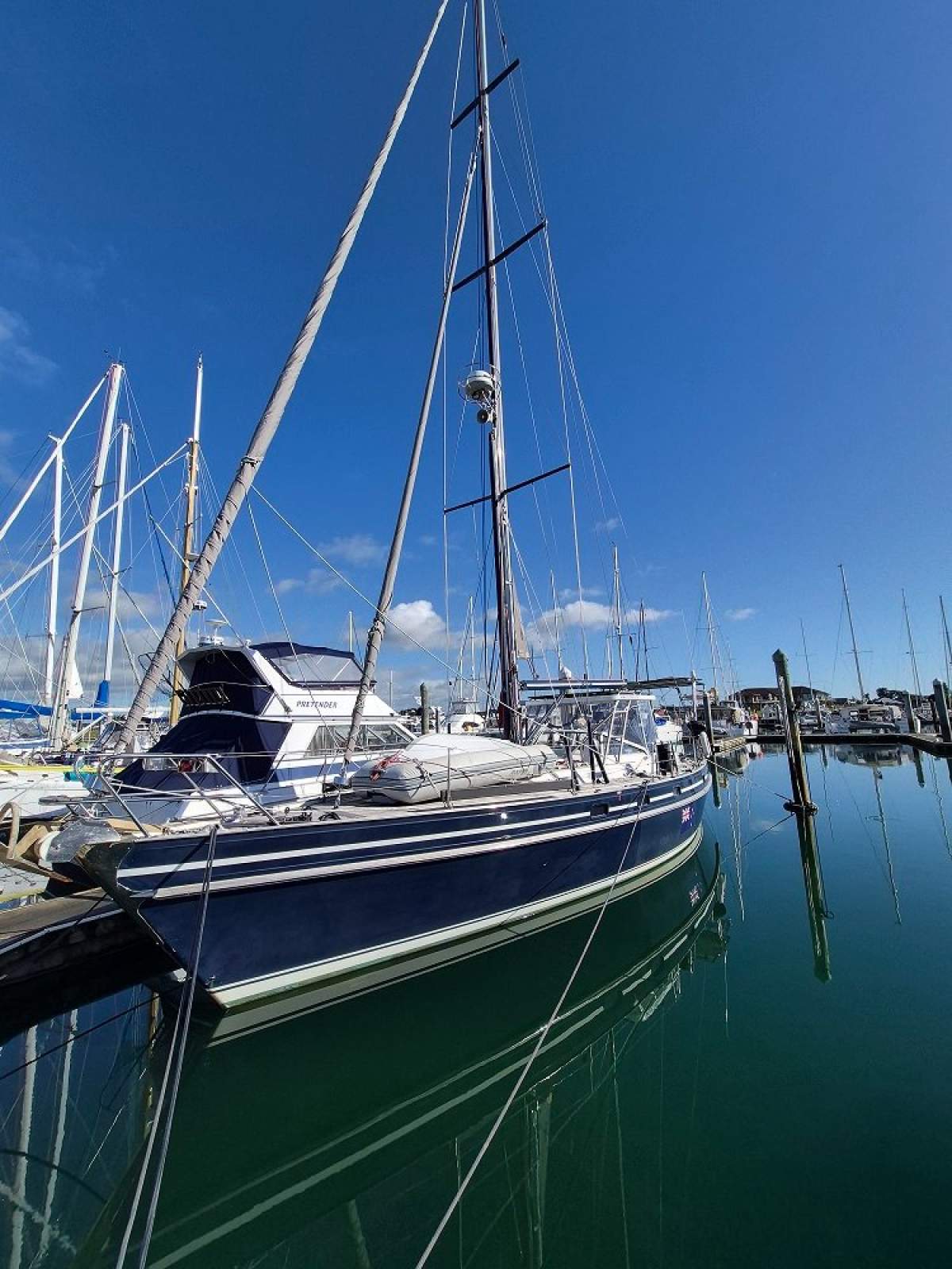 Contest Yachts 43