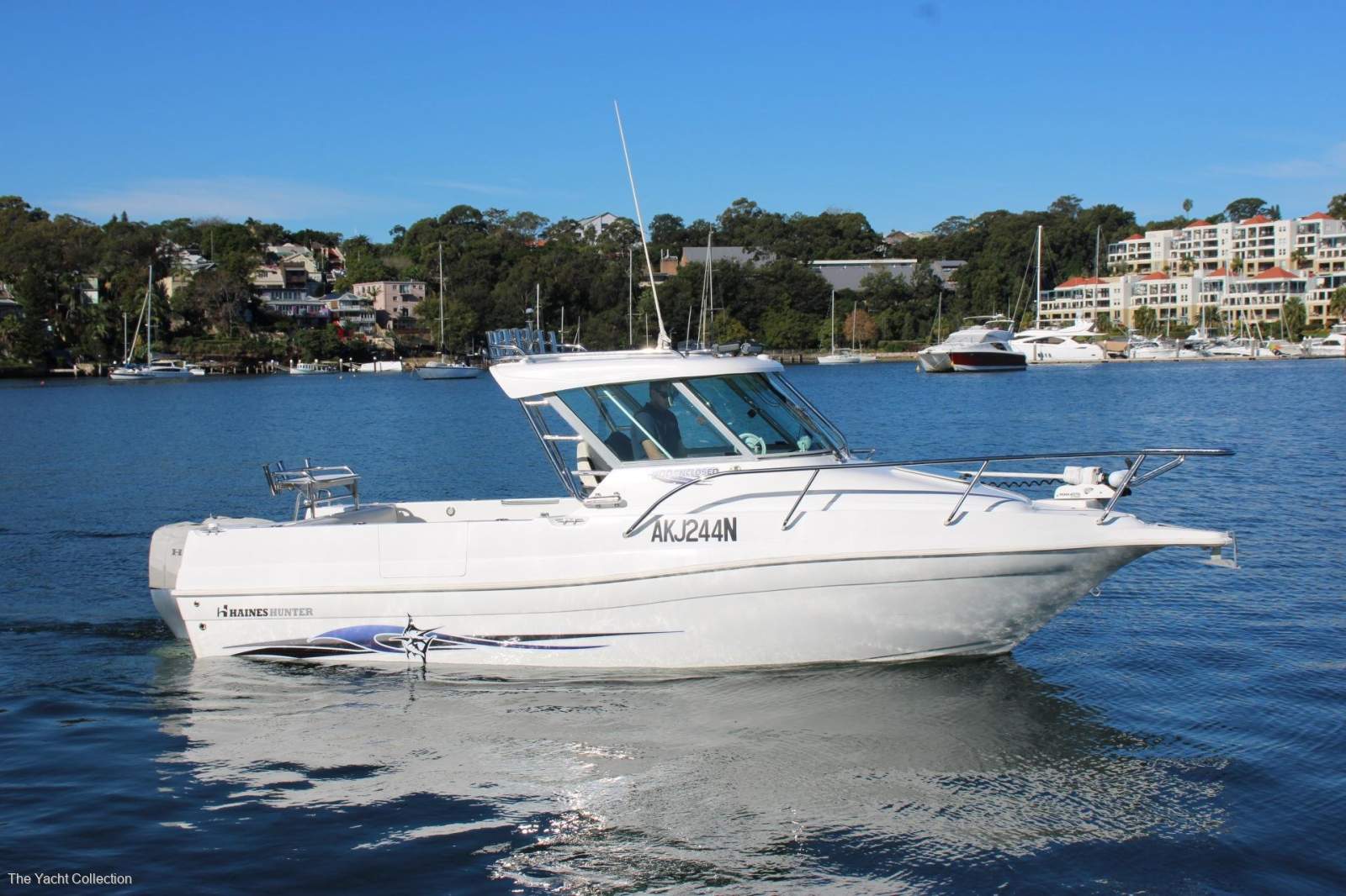 Haines Hunter 700 Enclosed