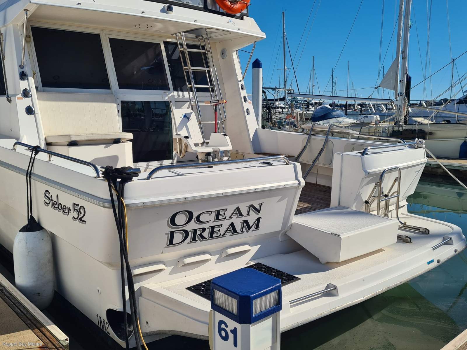Steber 52 Enclosed Flybridge Cruiser