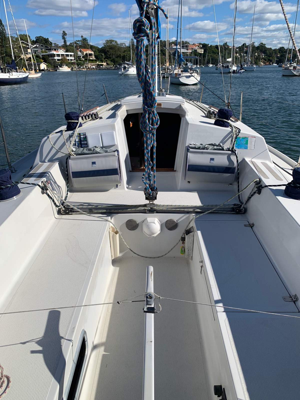 Northshore 31 Excellent Condition:Large cockpit for crew and guests