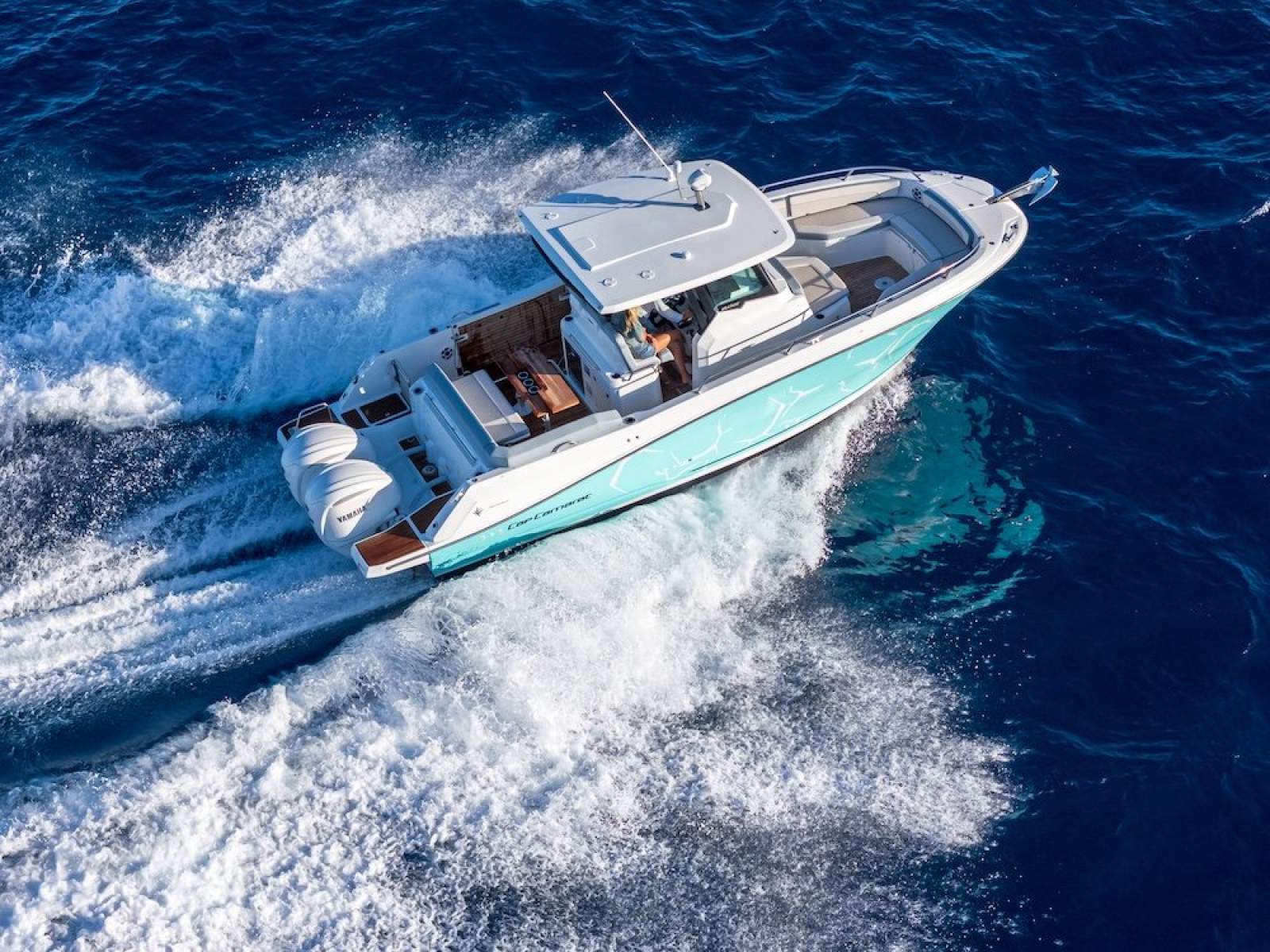 Jeanneau Cap Camarat 9.0 CC Series 2