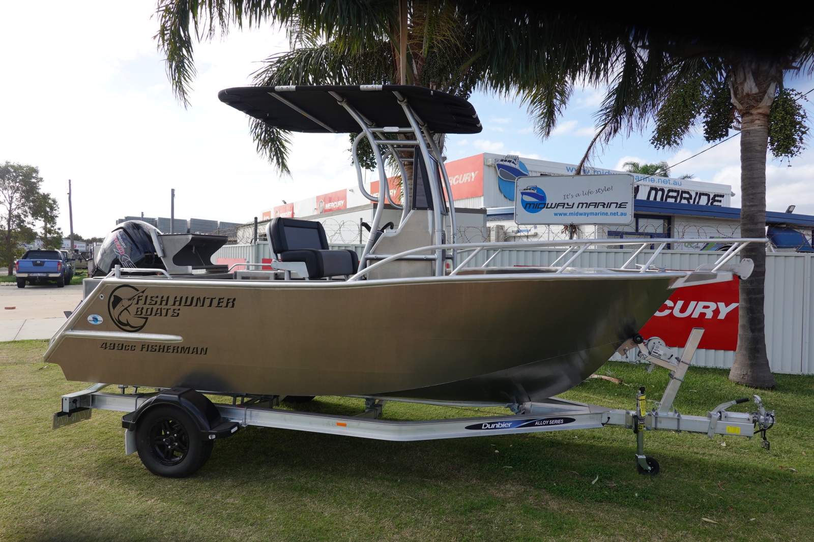Fish Hunter 499 Centre Console BRAND NEW