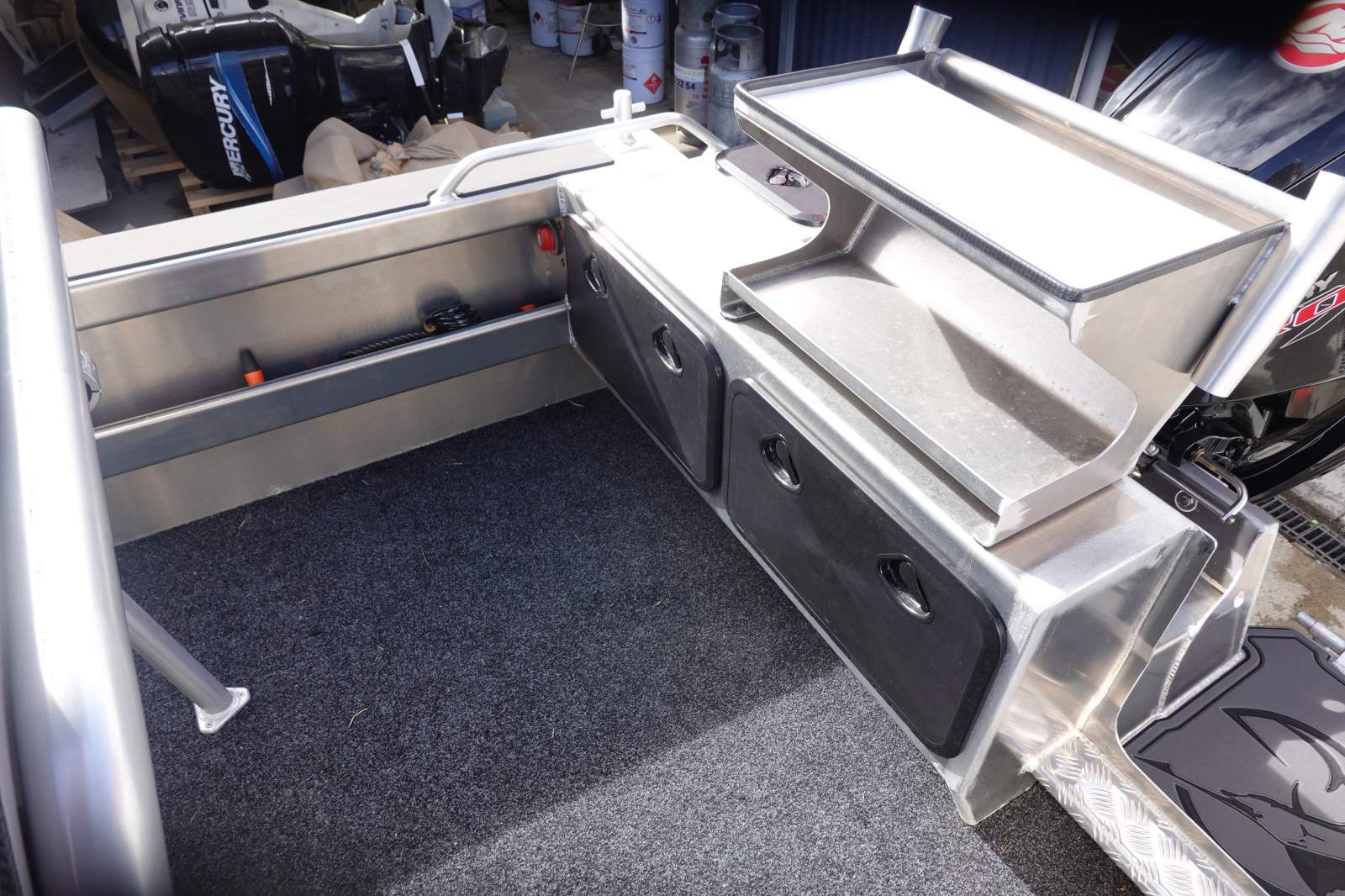 Fish Hunter 499 Centre Console BRAND NEW