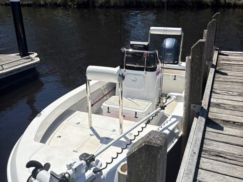 Bonito 560 Centre Console Charter fishing