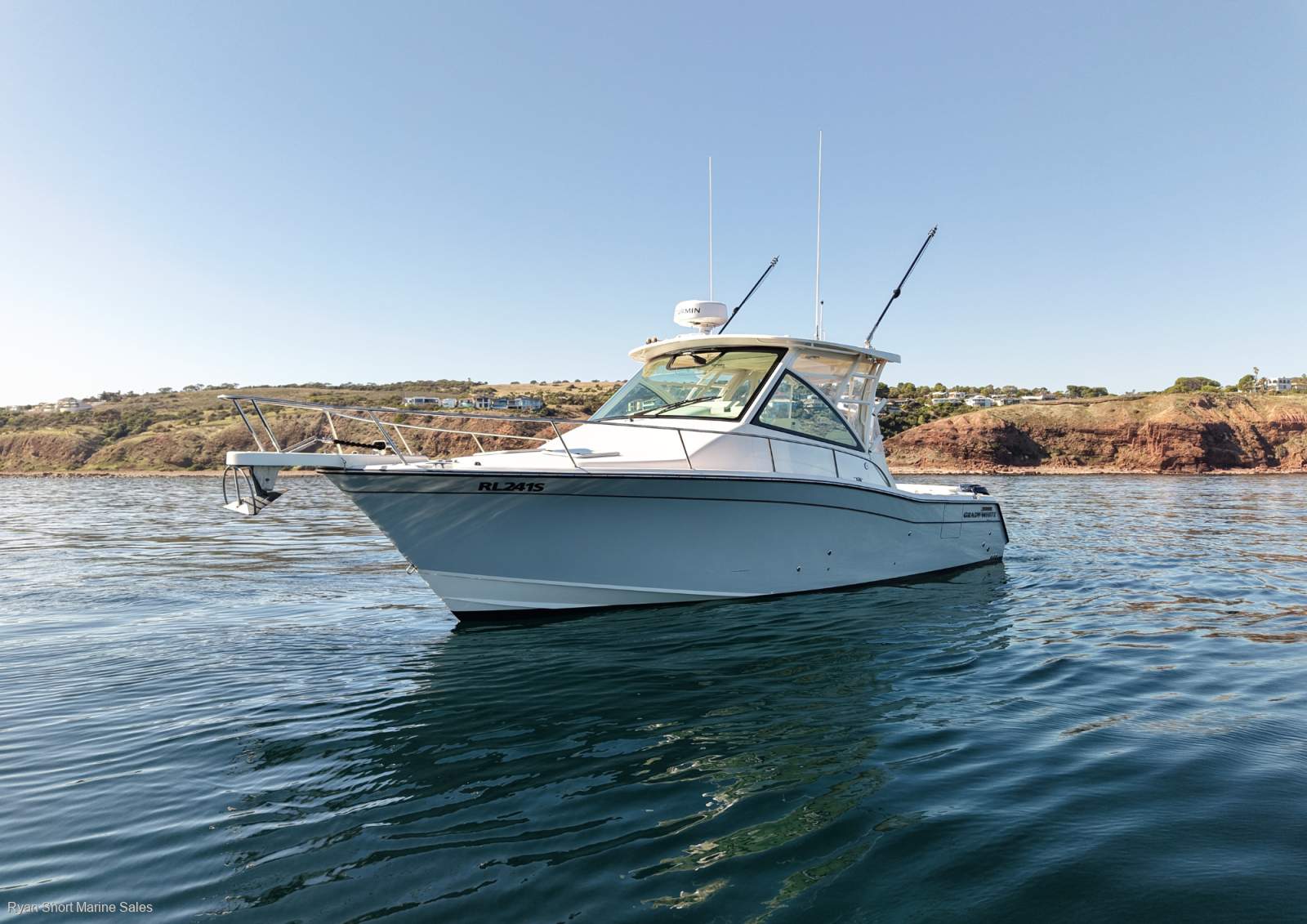 Grady-White Express 330
