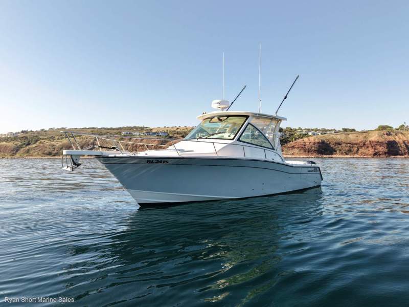 Grady-White Express 330
