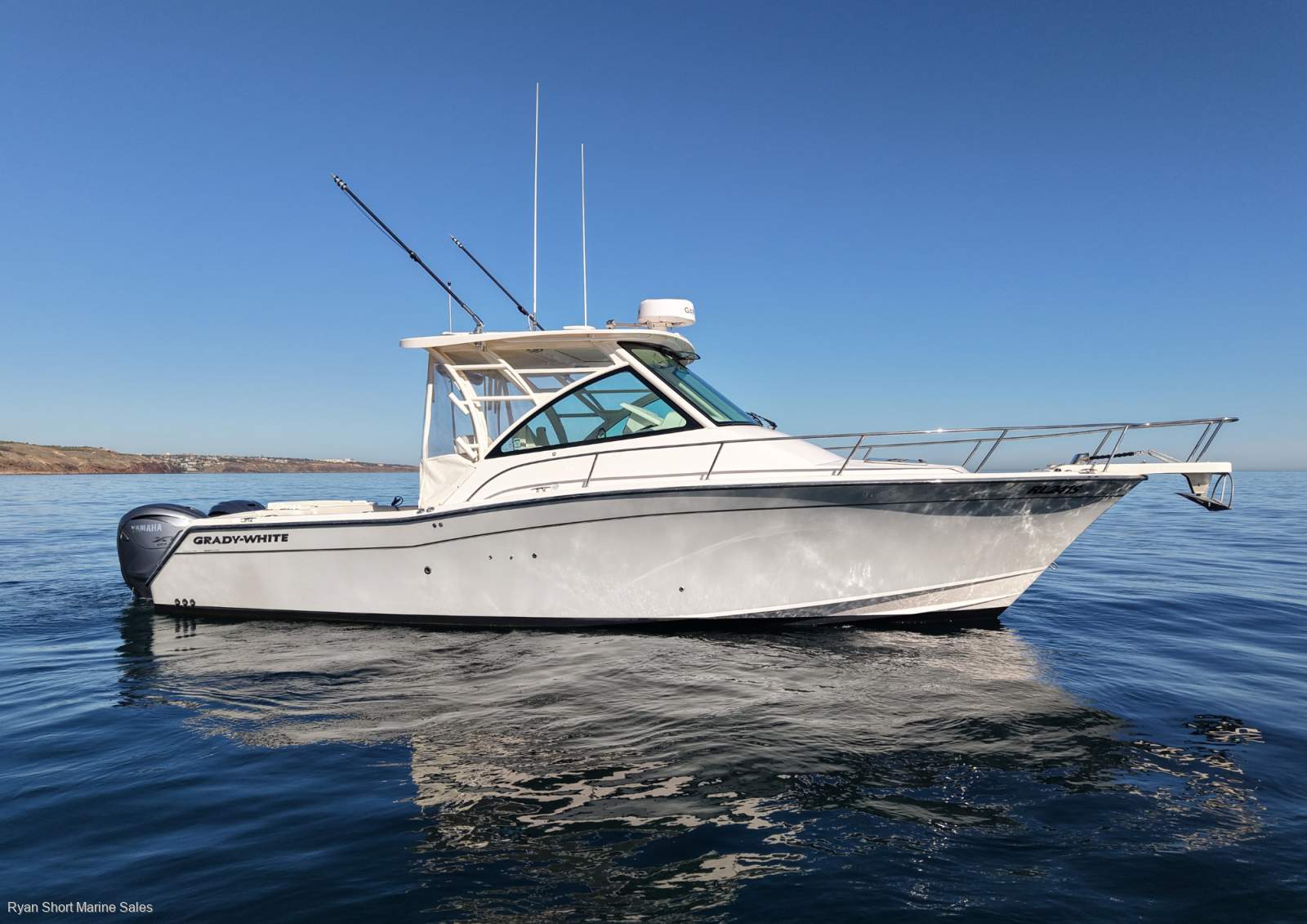 Grady-White Express 330