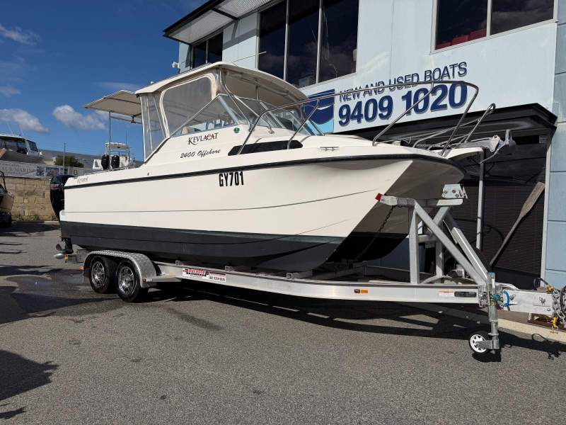 Kevlacat 2400 Offshore with Twin 2024 Mercury 150HP Motors only 13 Hours