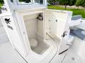 Robalo R242:Fwd toilet access