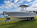 Robalo R242:Alloy Grey Wide band coloured  hull