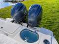 Robalo R242:Premium power