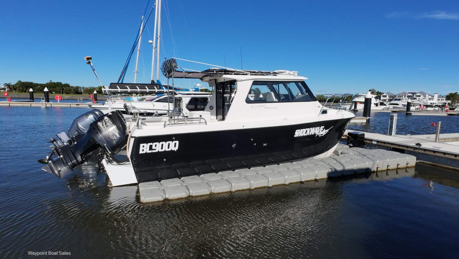 Kevlacat 3000 Express Cruiser