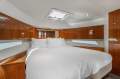 Riviera 5000 Sport Yacht