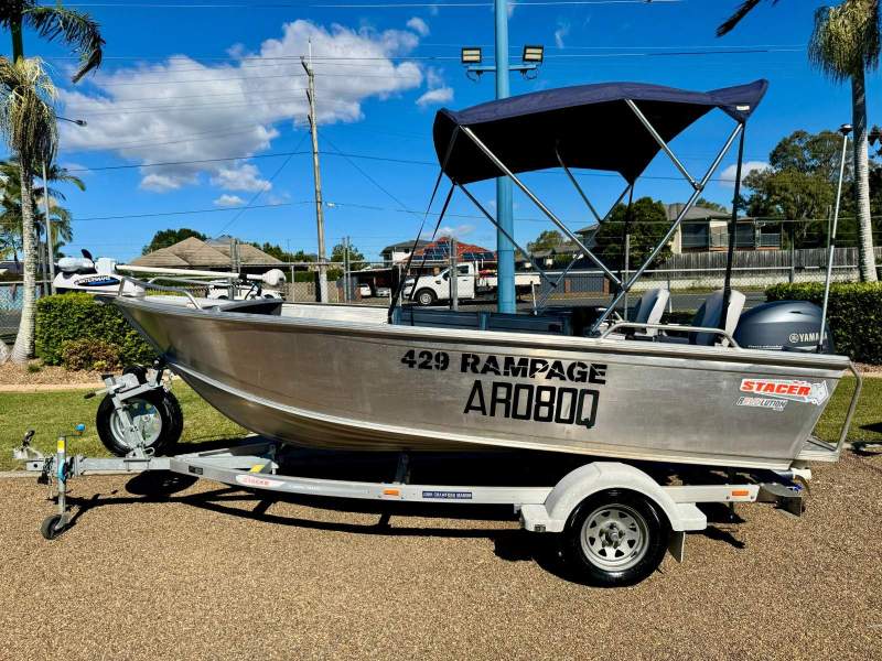 Stacer 429 Rampage with Revolution Hull