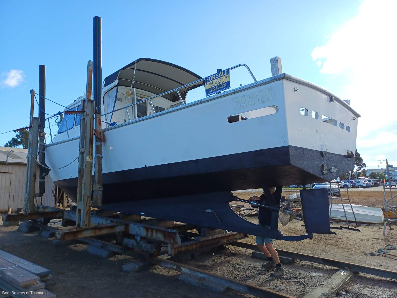 Headhunter Channel Craft 35 Randell designed. Tasmanian built. Boat Brokers of Tasmania