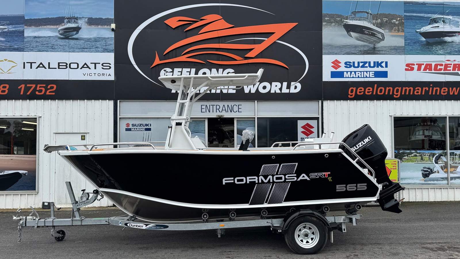 Formosa 565 SRT Centre Console