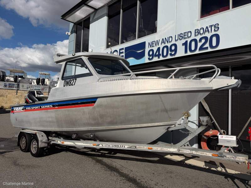 AMF Pro sport 660 HT Cabin ***ULTRA RARE BOAT BE QUICK***