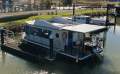 "RENNIE". River Wren Houseboat, One Bed, One Bath.