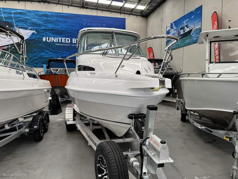Haines Hunter 675 Enclosed