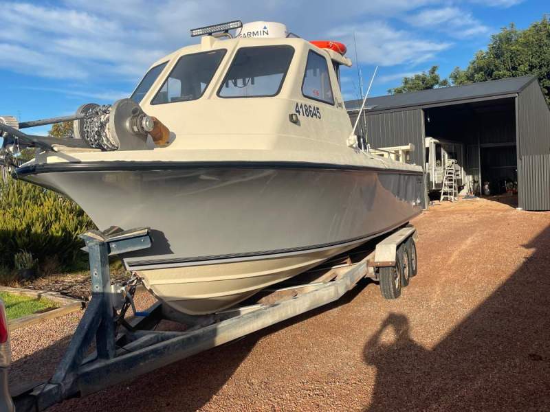 Skippercraft 24 ft