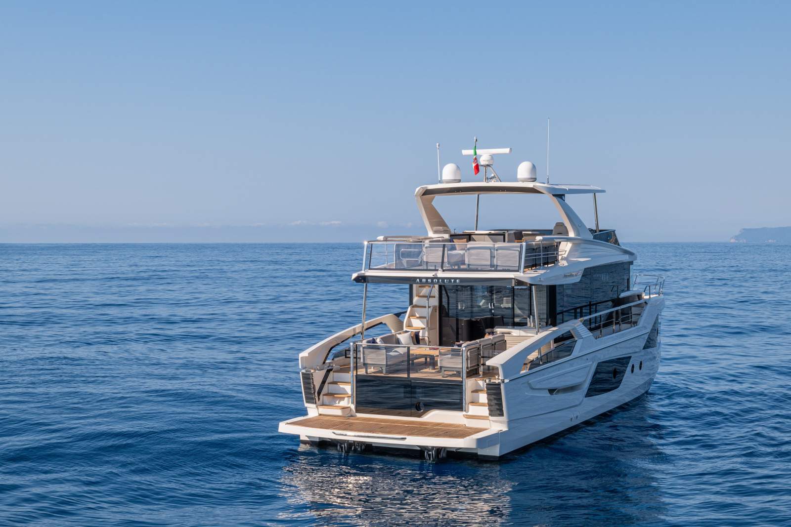Absolute Navetta 62