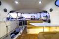 Sea Ray 540 Cockpit Motoryacht