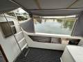 Caribbean 26 Flybridge Cruiser