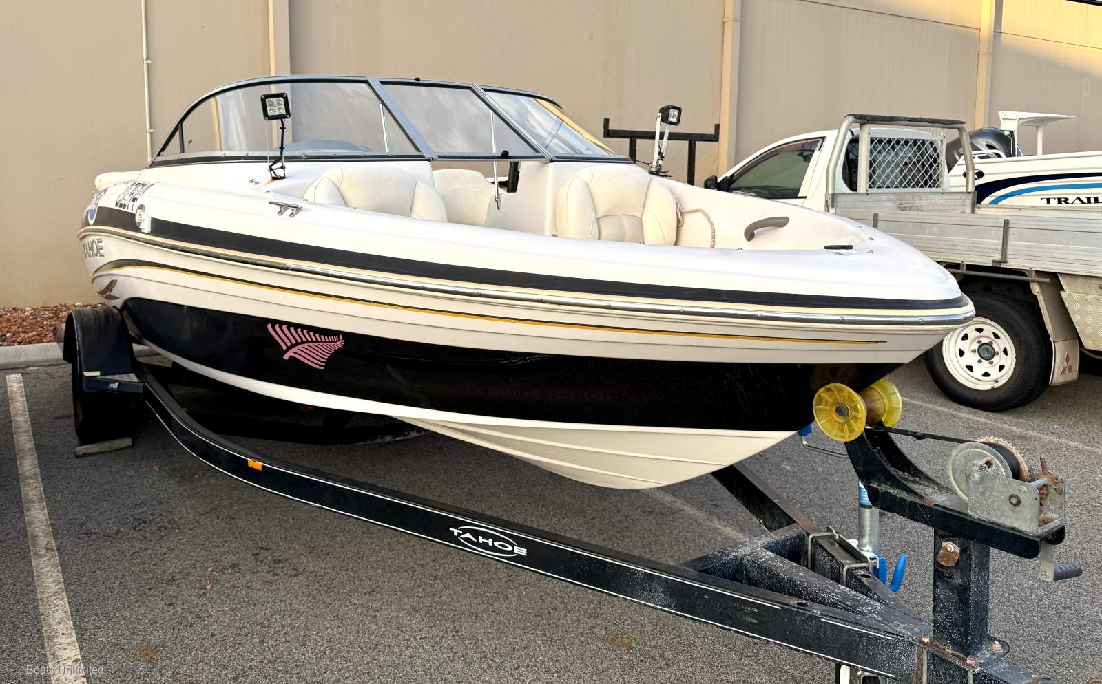 Tahoe Q4 BOWRIDER PROJECT BOAT