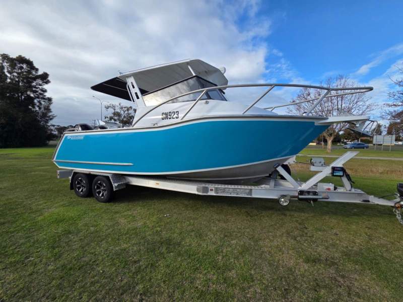 Genesis 670XL, alloy trailer & twin 150hp Mercury four strokes