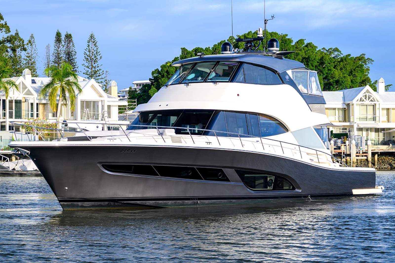 Riviera 64 Sports Motor Yacht Series II