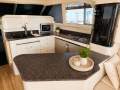 Sea Ray 550 Sedan Bridge