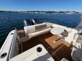 Robalo R247 With Joystick Control and Floating Dock