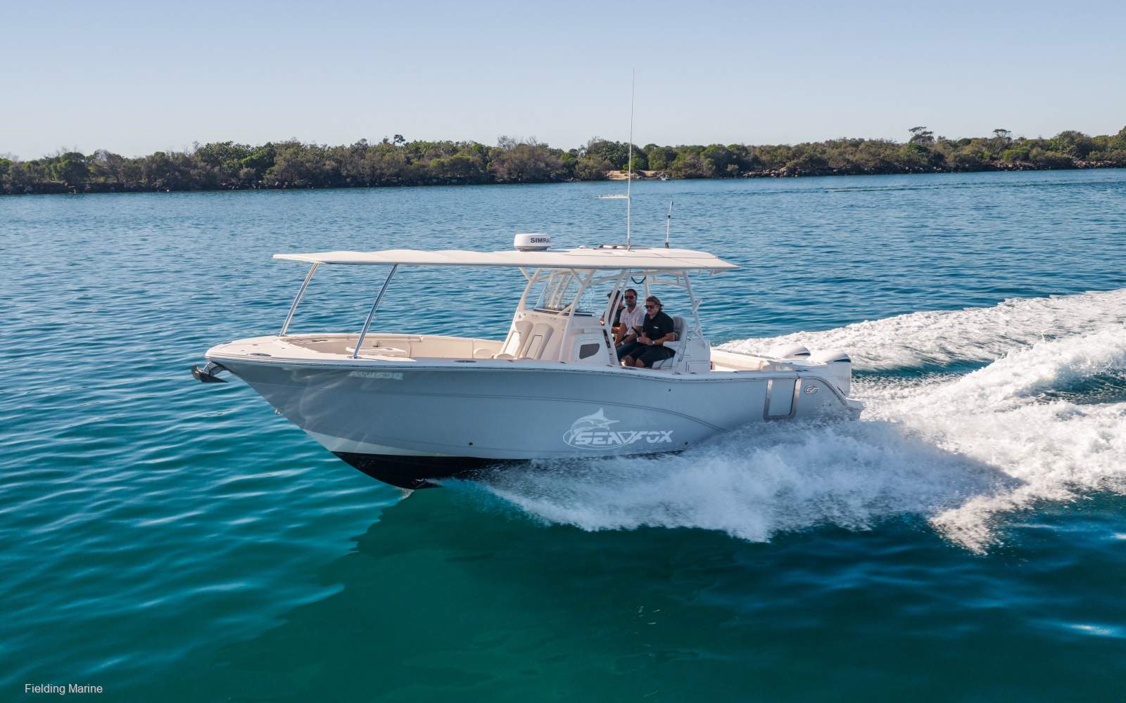 Sea Fox 328 Commander