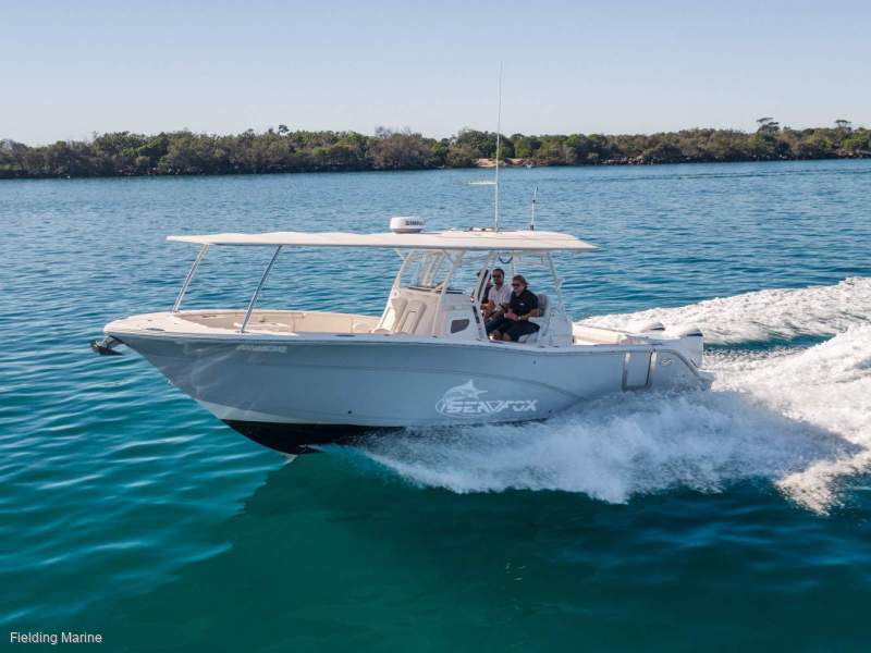 Sea Fox 328 Commander