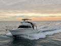 Caribbean 35 Flybridge Cruiser (Cummins 330hp diesels)