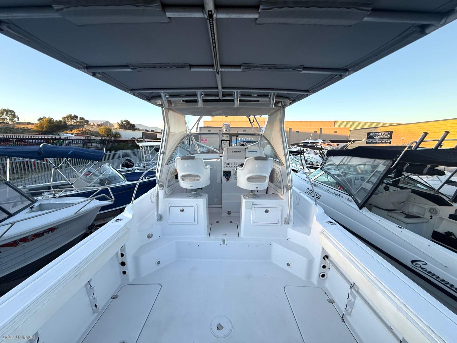 Pro-line 27ft WALK AROUND *** NOTHING TO SPEND***