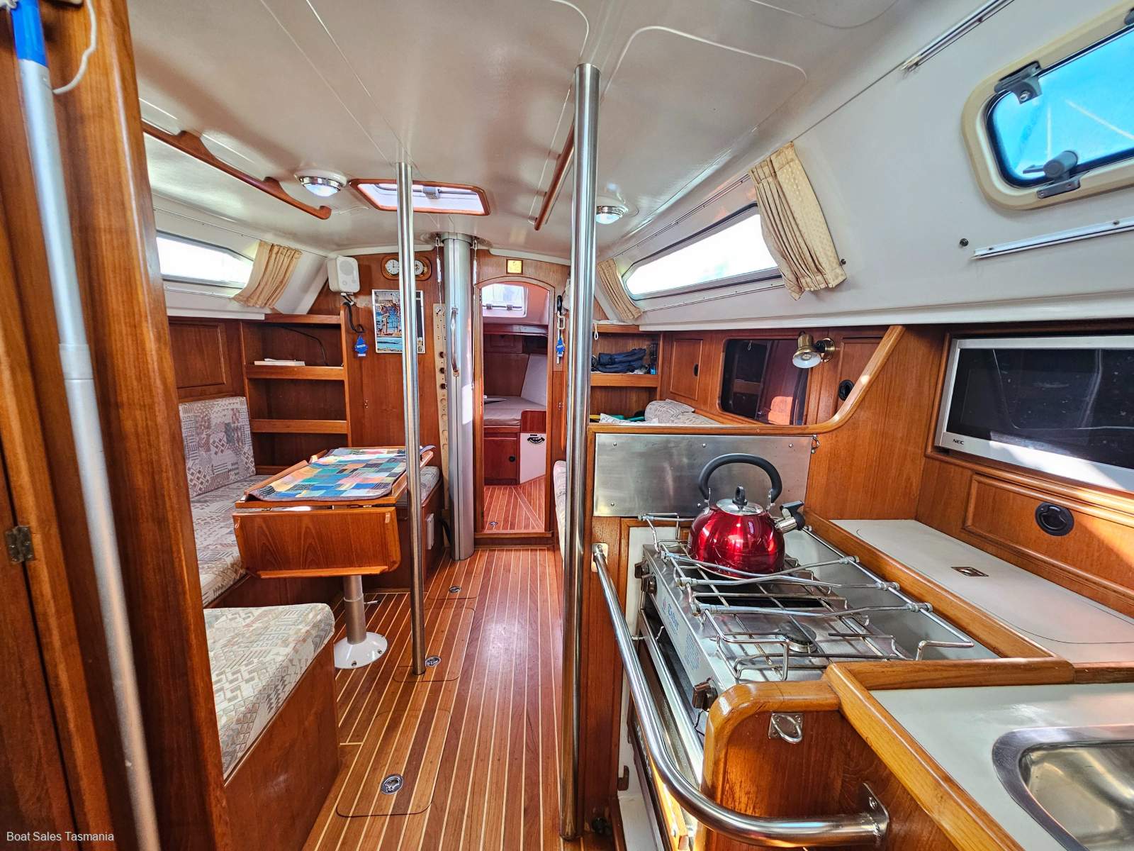 Cavalier 37 "Muska"