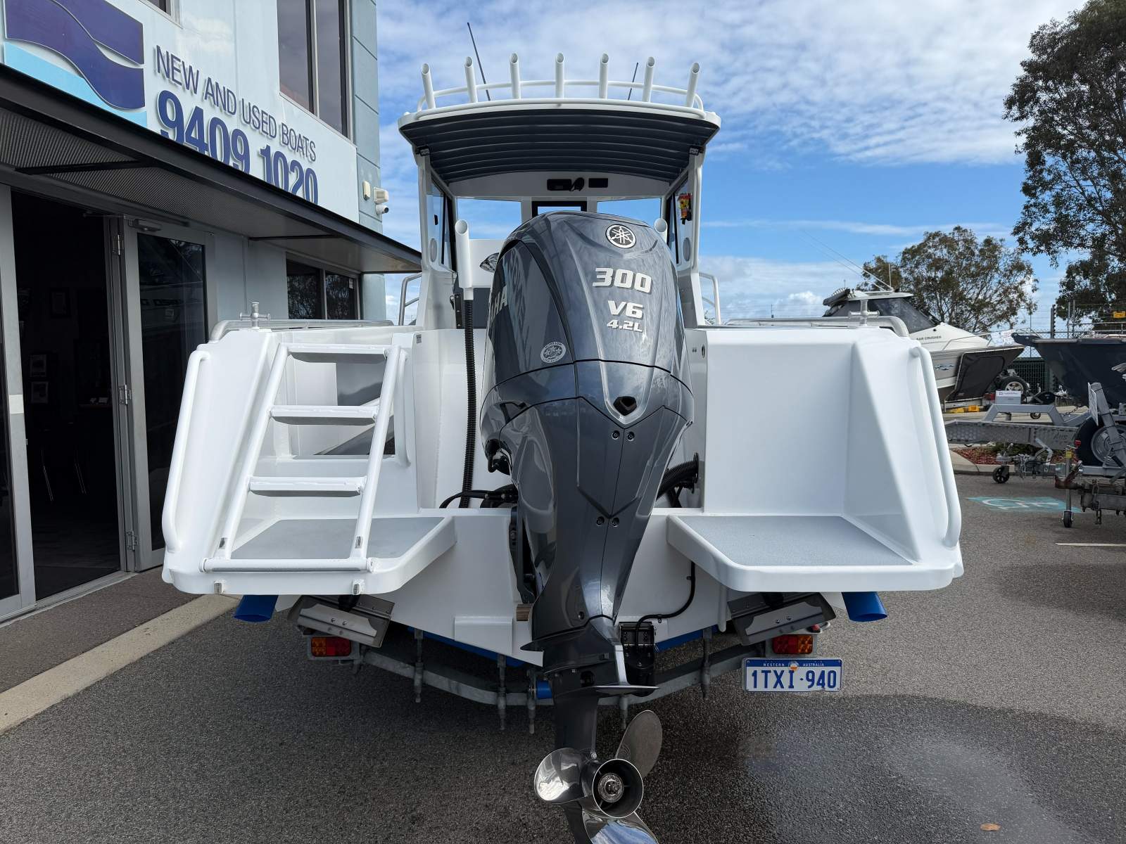 Assassin 820 Dhu Fish With Yamaha 300HP 4-Stroke (206 Hours)