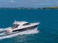 Riviera 5000 Sport Yacht
