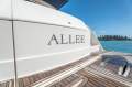 Riviera 5000 Sport Yacht