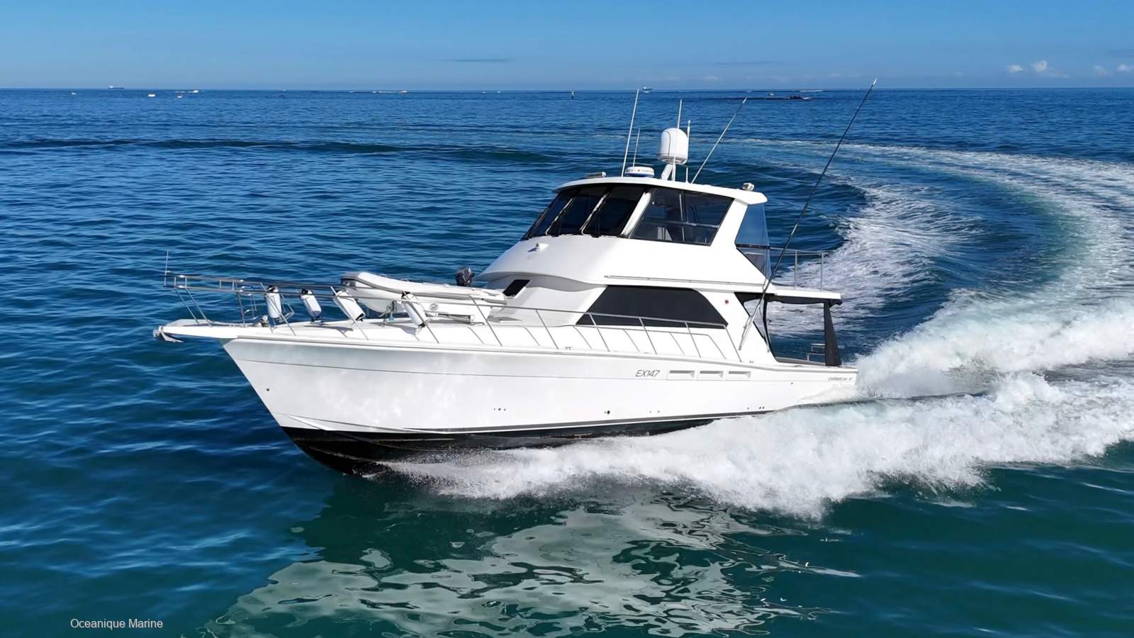 Caribbean 47 Flybridge Cruiser *With pen at Hillarys Marina if required*
