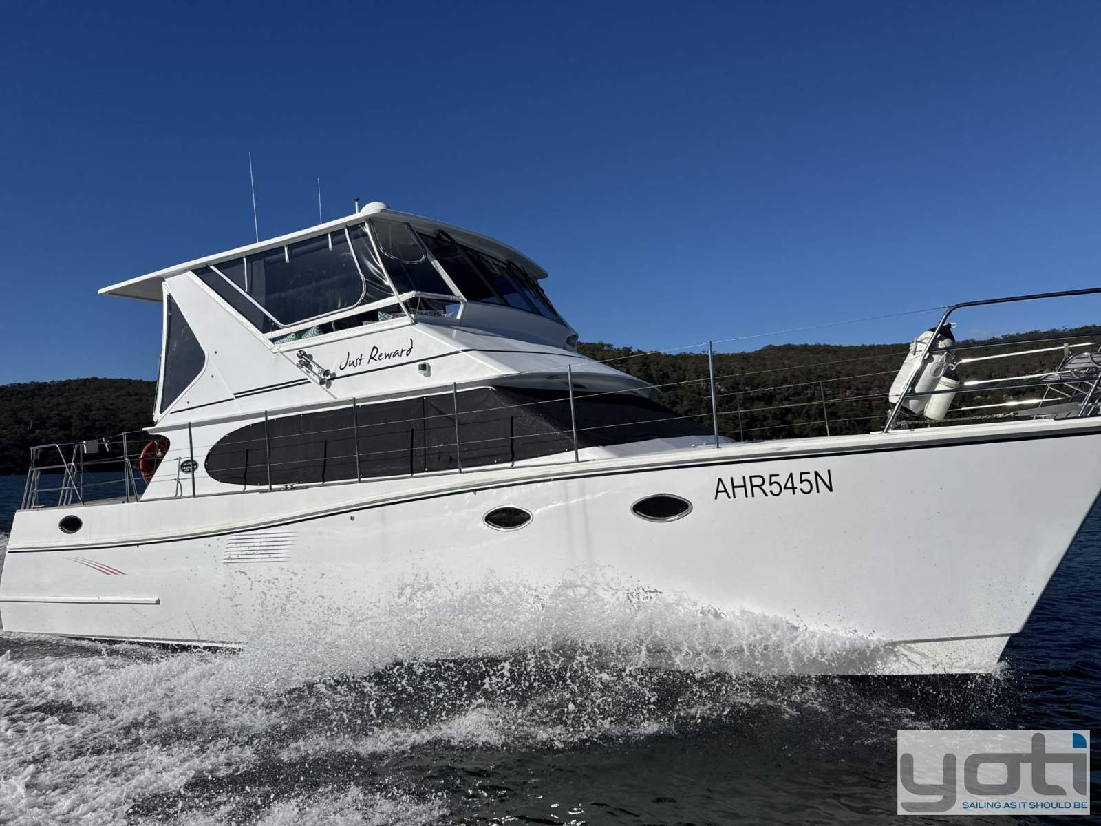 Leopard Catamarans 42 Power Cat (not South Africian)